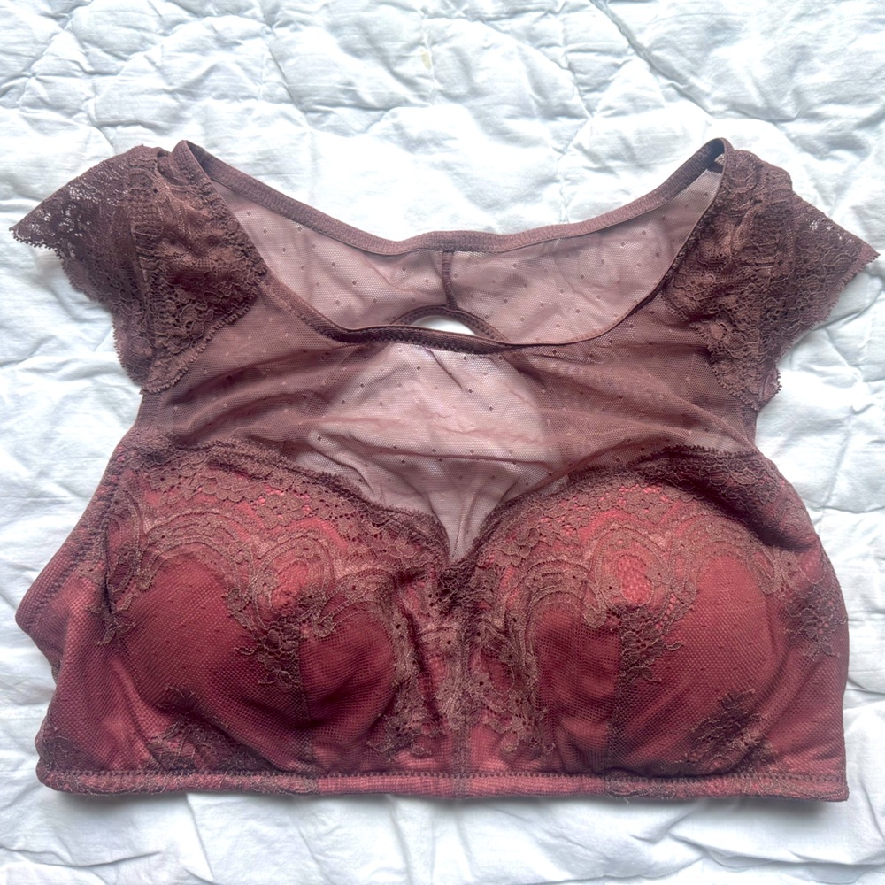 Feminine and Lacey Pink Bra by Gilligan & O’Malley Sz L
